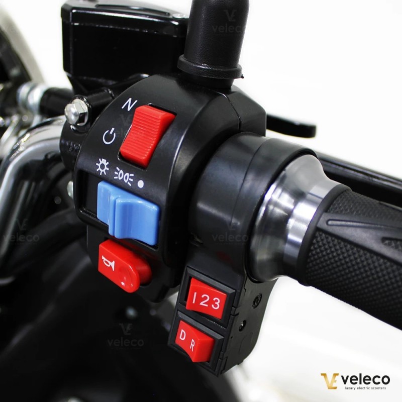 Veleco ZT63: retro-style mobility scooter with novel futures