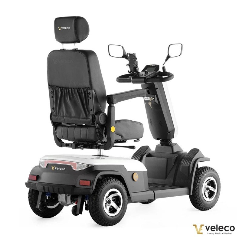 Veleco SHARPY: 4-wheeled mobility scooter with captain seat