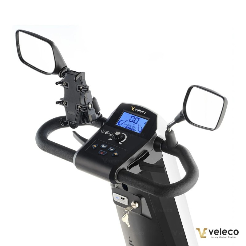 Veleco SHARPY: 4-wheeled mobility scooter with captain seat