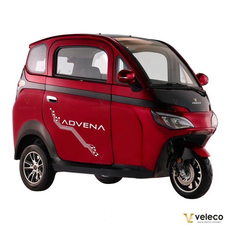 Veleco ADVENA: 2-seater enclosed moped that looks like a car