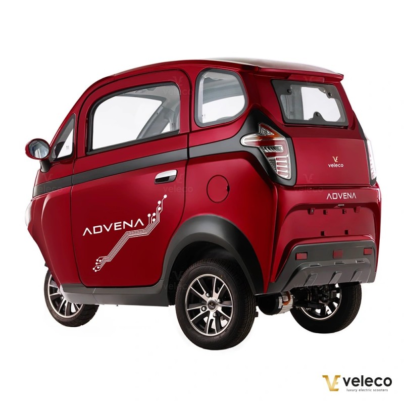 Veleco ADVENA: 2-seater enclosed moped that looks like a car