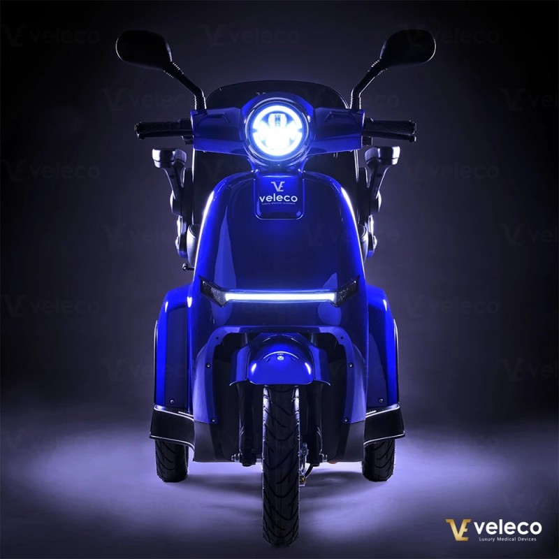 Veleco TURRIS: mobility scooter with acceleration button