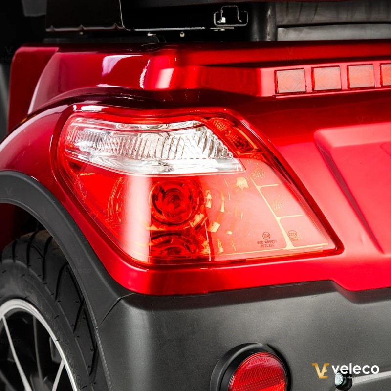 Veleco DRACO – 3-wheeled mobility scooter with extra equipment